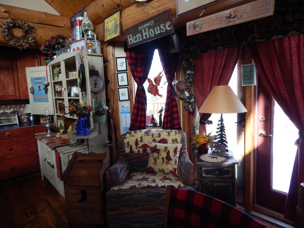 Idle Spurs Log Cabin Bed & Breakfast Black Diamond Dış mekan fotoğraf